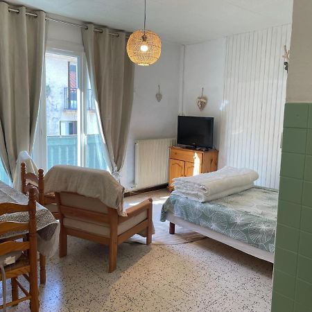 Studio Amelie Proche Des Thermes 2Ieme Etage Apartment Exterior photo
